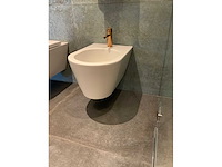 Laufen bidet met bidetkraan - afbeelding 2 van  3