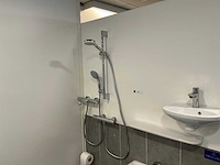 Laufen / hansgröhe badkamer opstelling - afbeelding 8 van  11