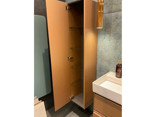 Laufen kartell badmeubel met kolomkast - afbeelding 2 van  10