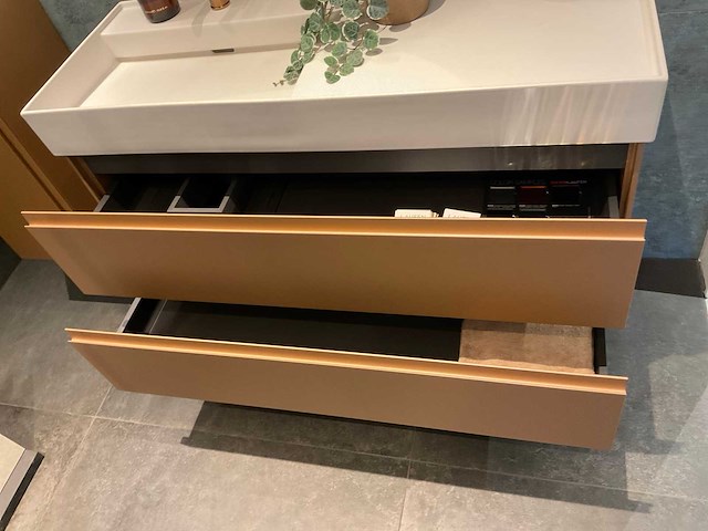 Laufen kartell badmeubel met kolomkast - afbeelding 7 van  10