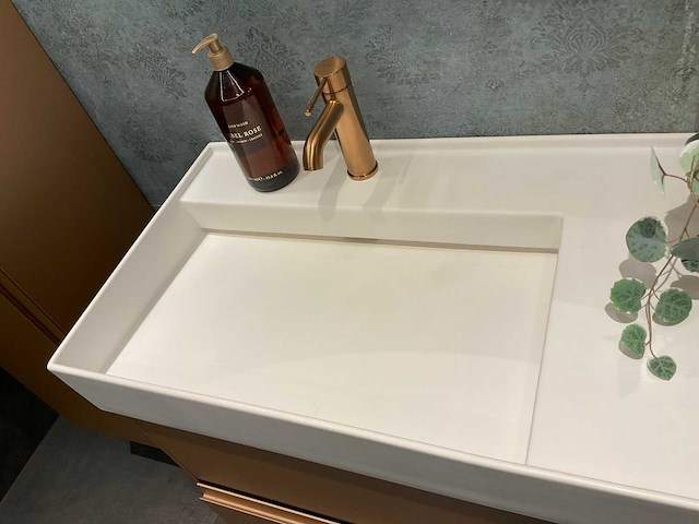 Laufen kartell badmeubel met kolomkast - afbeelding 8 van  10