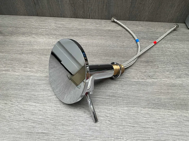 Laufen kartell eéngreeps wastafelkraan - afbeelding 2 van  5