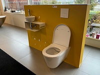 Laufen kartell randloos wandclosetopstelling - afbeelding 1 van  6