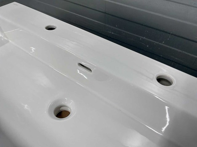 Laufen living dubbele wastafel met 2 kraangaten - afbeelding 7 van  7