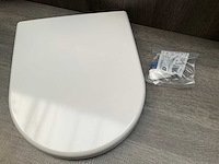 Laufen pro special afneembaar softclose antibacteriële toiletzitting - afbeelding 3 van  8