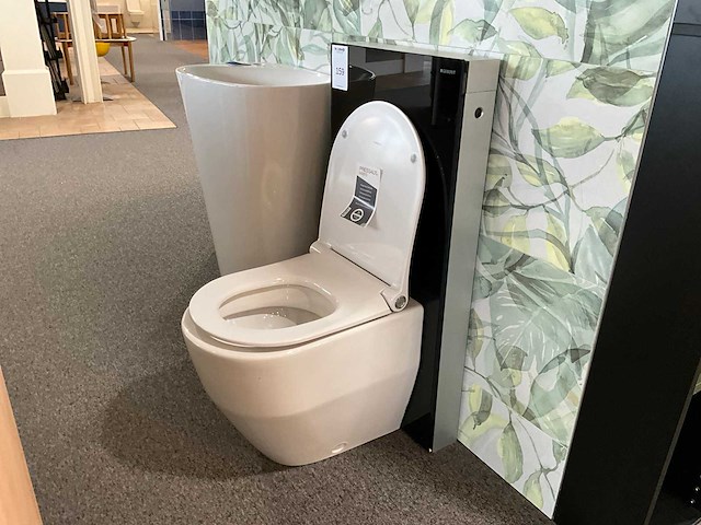 Laufen toilet met wastafel - afbeelding 1 van  4