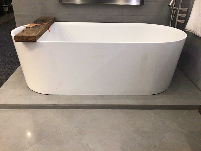 Laufen val vrijstaande bad 160x75x52 cm - afbeelding 3 van  6