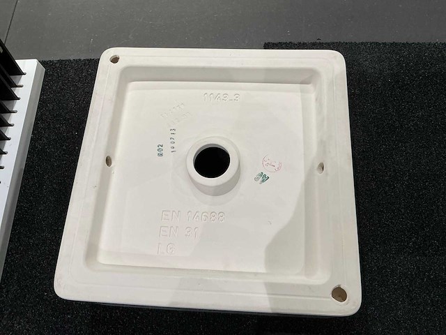 Laufen waskom - afbeelding 3 van  4