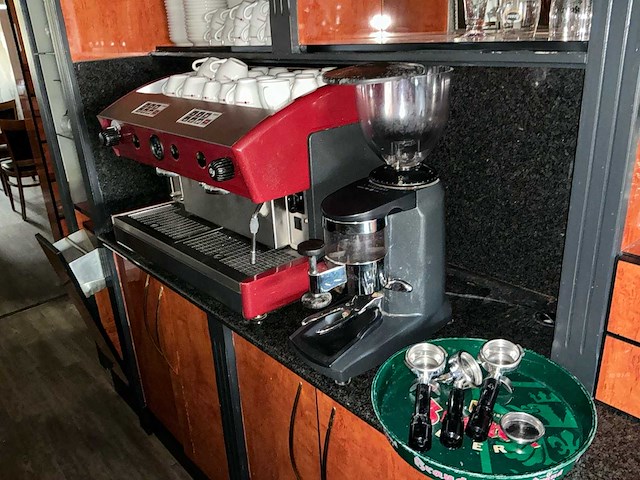 Laurentis sae 2 professionele espressomachine + professionele espressomolen - afbeelding 12 van  12