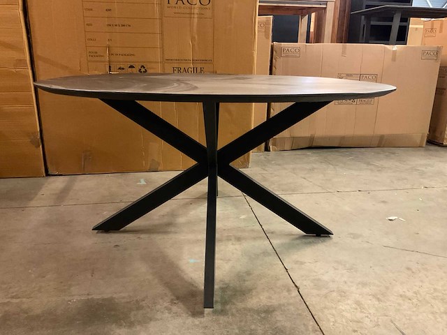 Laurren eetkamertafel - afbeelding 1 van  7