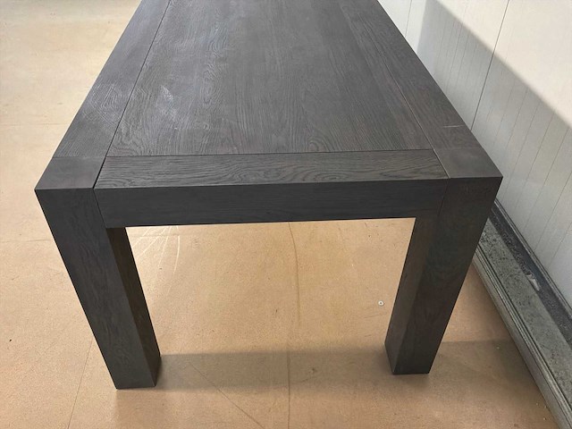 Laurrens eetkamertafel - afbeelding 10 van  12