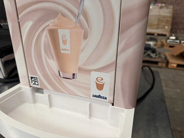 Lavazza - tafelmodel gekoelde drank- en dessertmachine - afbeelding 6 van  9