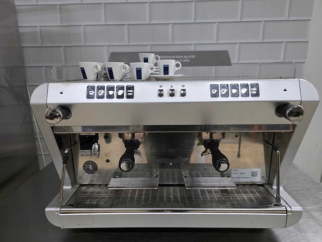 Lavazza - wega io 2 groeps - koffie- & espressomachine - afbeelding 2 van  8