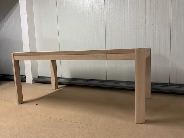 Lawrence uitschuifbare eetkamertafel - afbeelding 9 van  13