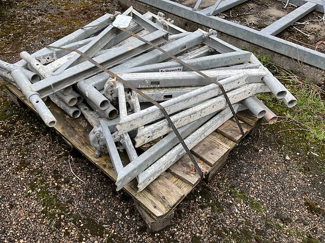 Layher 073 consoles (16x) - afbeelding 1 van  2