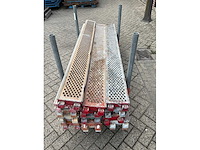 Layher allround roostervloer 2.07x0.19m (16x) - afbeelding 3 van  4