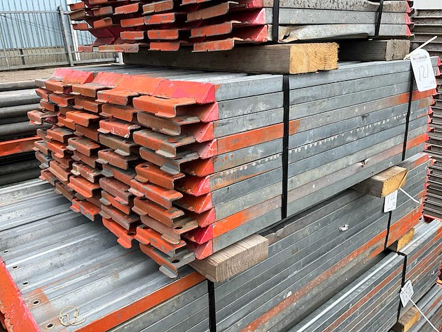 Layher allround steiger kantplank (50x) - afbeelding 1 van  1