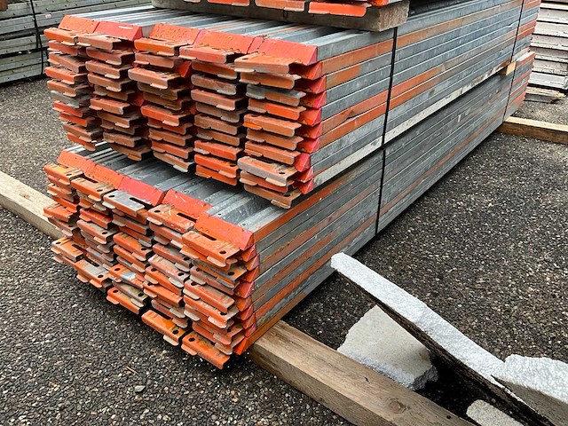 Layher allround steiger kantplank (50x) - afbeelding 1 van  2