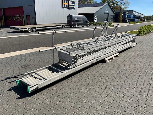 Layher aluminium dakrand-/steigerconsole systeem - afbeelding 2 van  6