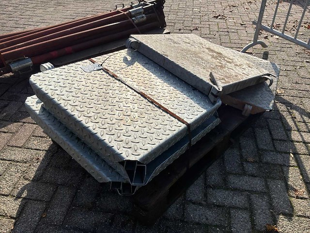 Layher console hoekvlonder (6x) - afbeelding 2 van  3