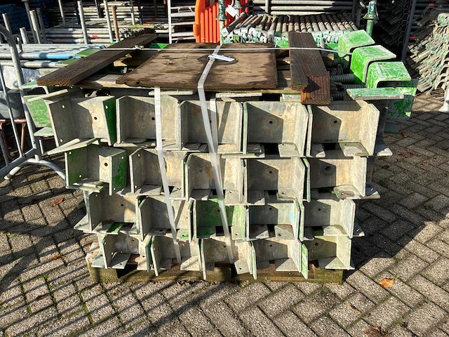 Layher kopspindel (115x) - afbeelding 2 van  4