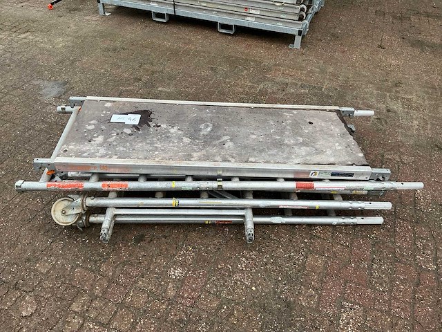 Layher rolsteiger - afbeelding 1 van  4