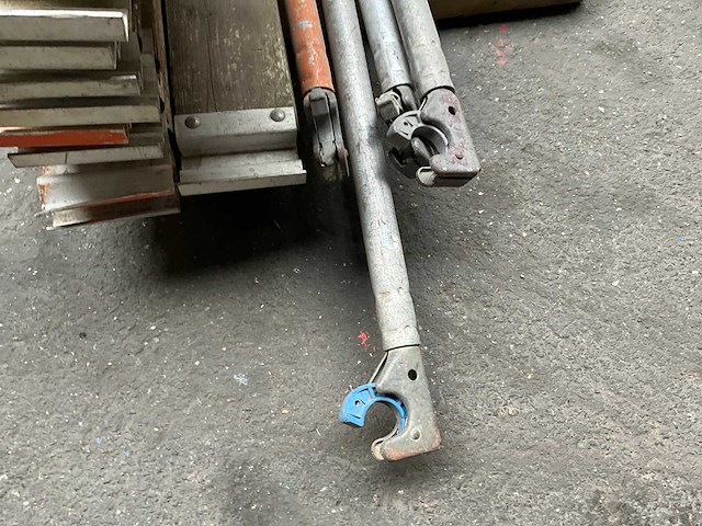 Layher steiger onderdelen (15x) - afbeelding 2 van  4