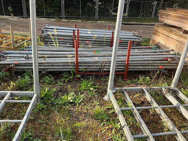 Layher steigerbuis diagonaal 207x200 en 257x200 - afbeelding 2 van  6