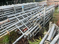 Layher steigerstaander 200 en 300