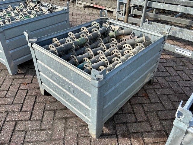 Layher voetstuk (200x) - afbeelding 1 van  3