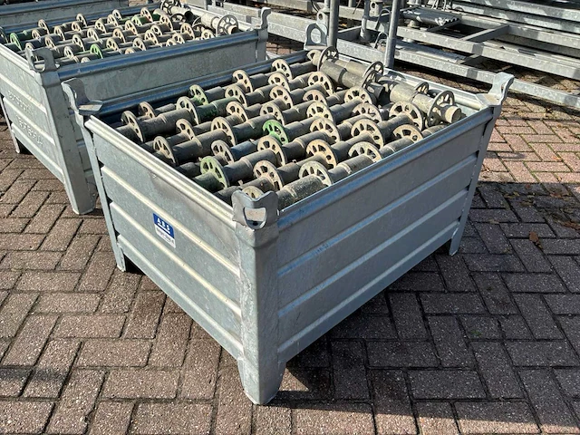 Layher voetstuk (200x) - afbeelding 1 van  3