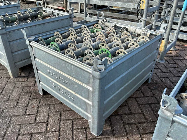 Layher voetstuk (200x) - afbeelding 1 van  3