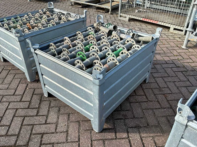 Layher voetstuk (200x) - afbeelding 1 van  3