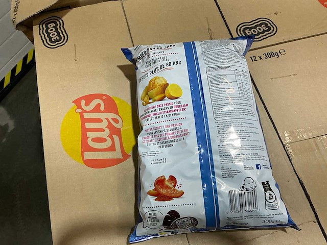 Lays 300 gram chips paprika chips (180x) - afbeelding 6 van  7