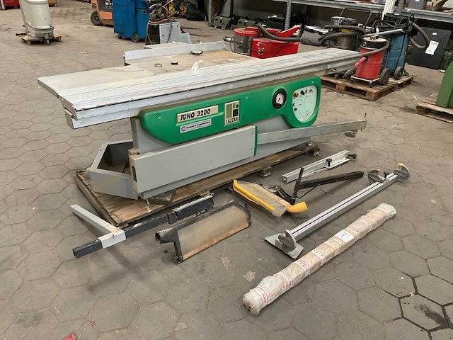 Lazzari juno 3200 formaatzaagmachine - afbeelding 5 van  9