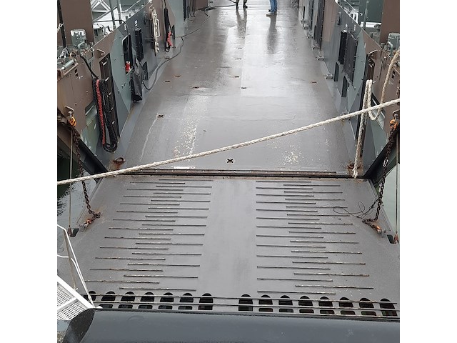 Lcu-landingsvaartuig, scheepswerf visser, 1998 - afbeelding 6 van  74