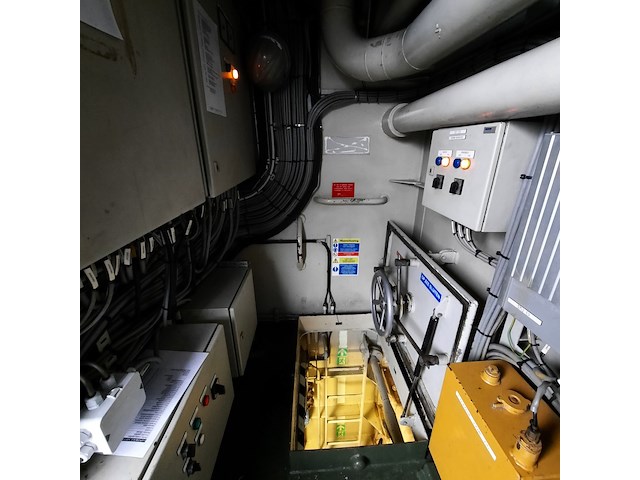 Lcu-landingsvaartuig, scheepswerf visser, 1998 - afbeelding 14 van  74