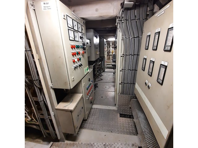 Lcu-landingsvaartuig, scheepswerf visser, 1998 - afbeelding 16 van  74