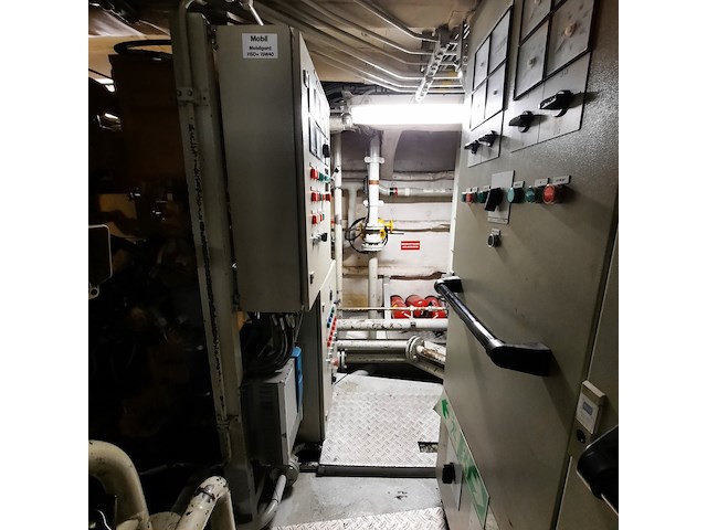 Lcu-landingsvaartuig, scheepswerf visser, 1998 - afbeelding 18 van  74