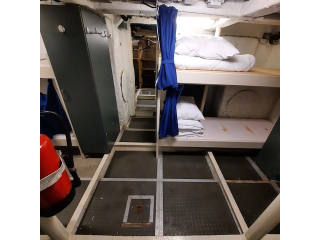 Lcu-landingsvaartuig, scheepswerf visser, 1998 - afbeelding 31 van  74