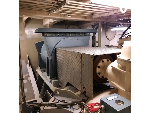 Lcu-landingsvaartuig, scheepswerf visser, 1998 - afbeelding 33 van  74