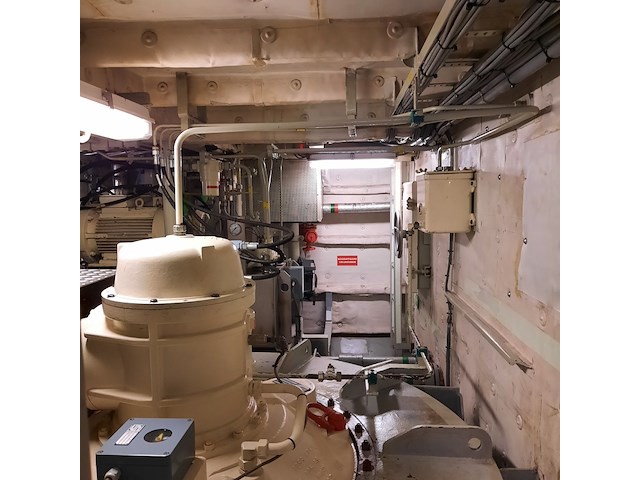 Lcu-landingsvaartuig, scheepswerf visser, 1998 - afbeelding 35 van  74