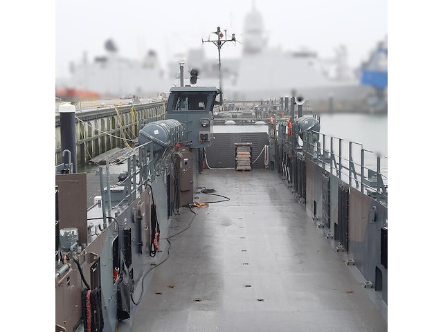 Lcu-landingsvaartuig, scheepswerf visser, 1998 - afbeelding 73 van  74