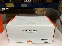 Le crueset braadpan rond in geëmailleerd gietijzer 28cm meringue - afbeelding 3 van  5