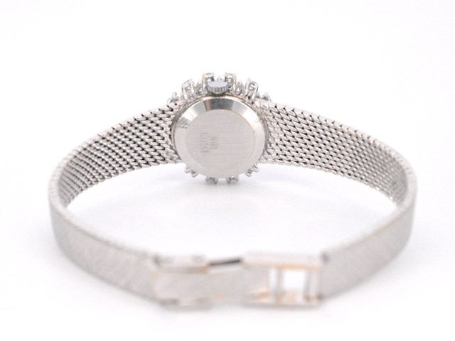 Le monde dameshorloge met diamanten - afbeelding 2 van  13