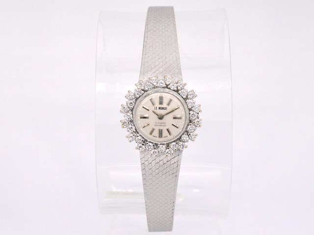 Le monde dameshorloge met diamanten - afbeelding 6 van  13