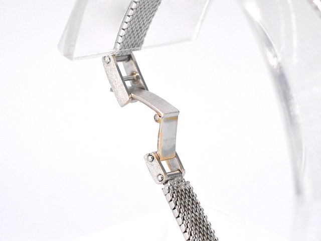 Le monde dameshorloge met diamanten - afbeelding 10 van  13