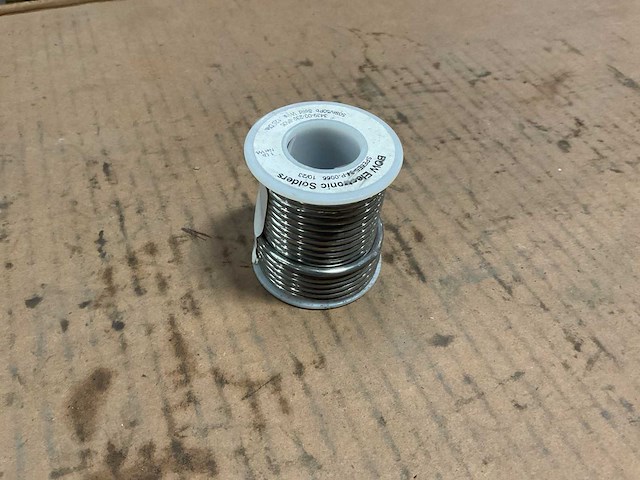 Lead-tin alloy solder - afbeelding 1 van  3