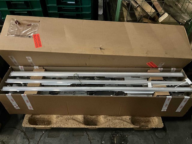 Led armaturen 150cm (12x) - afbeelding 1 van  5