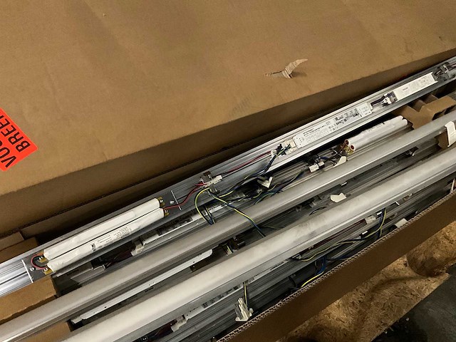 Led armaturen 150cm (12x) - afbeelding 5 van  5
